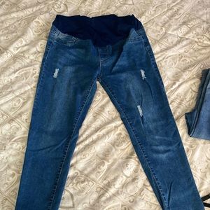 Maternity jeans from Shein like new very comfy